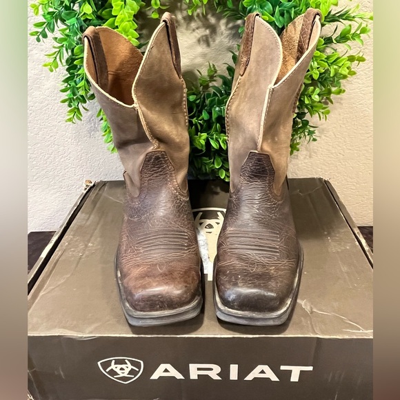 ARIAT RAMBLER WESTERN/COWBOY/RIDING BOOTS - Picture 3 of 16